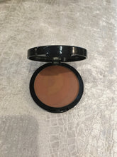 Bronzer
